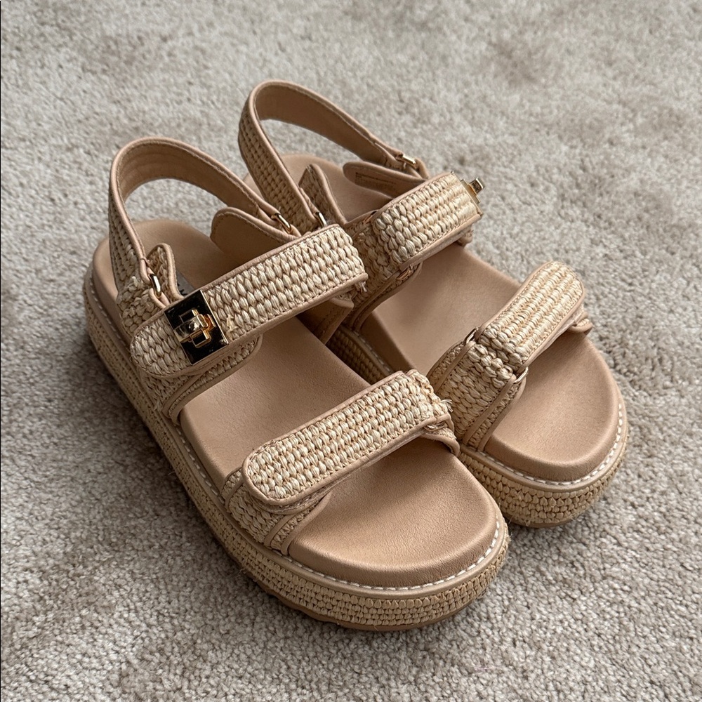 Steve Madden platform sandals